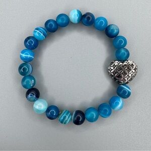 HAND CRAFTED Blue Agate Stretch Bracelet 6.5” Beaded Gemstone Silver Heart NWT